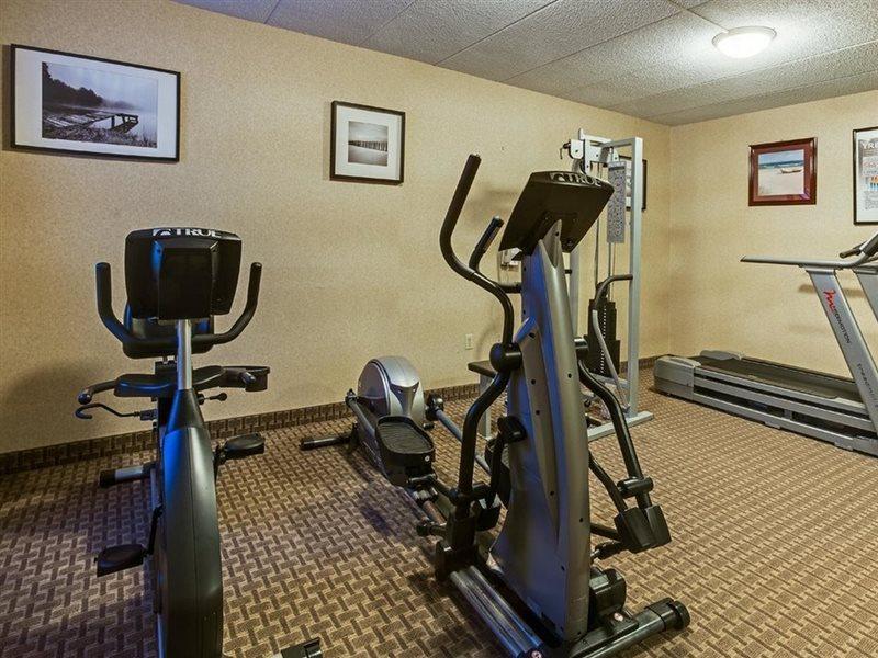 Holiday Inn Express - Fall River North Экстерьер фото