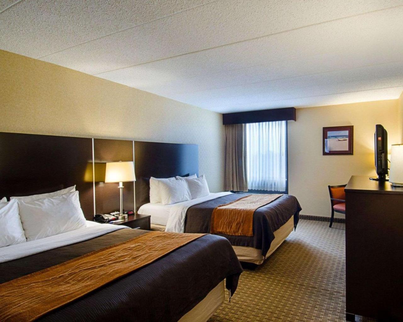 Holiday Inn Express - Fall River North Экстерьер фото